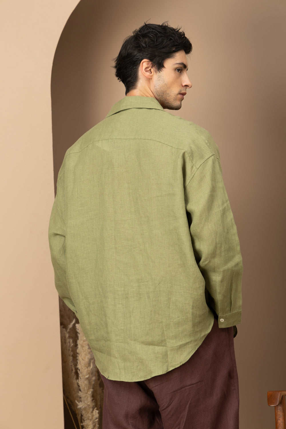The Keep Close Shirt - Olive Green