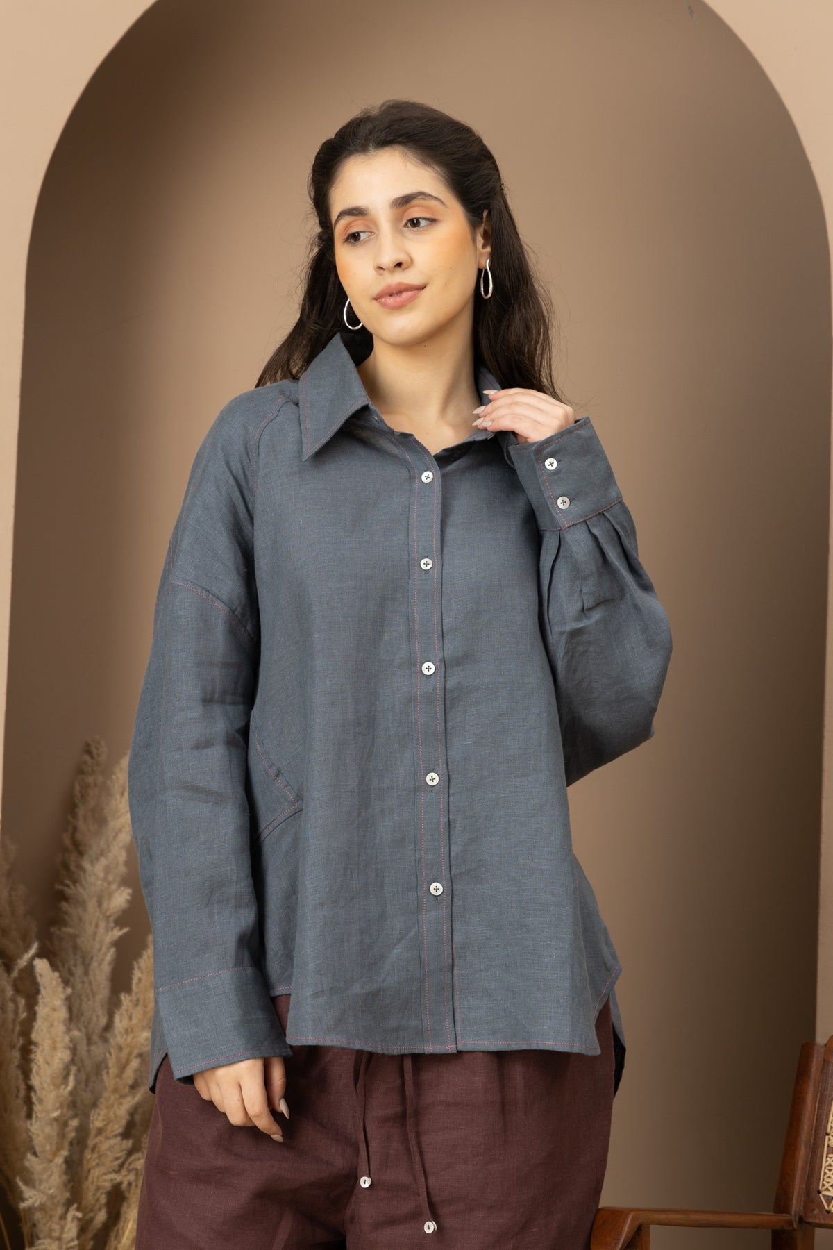 The Outline - Charcoal Grey