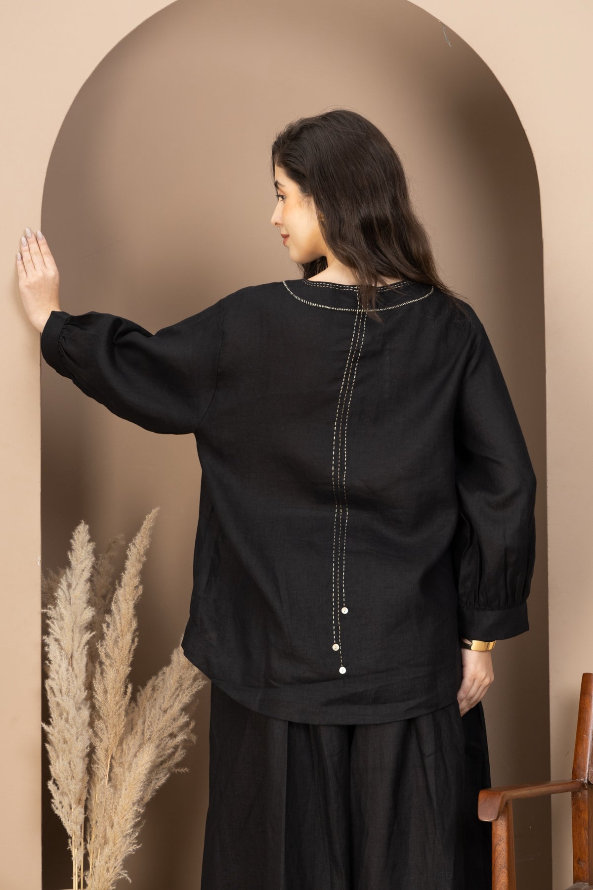 Featherweight - Midnight Black