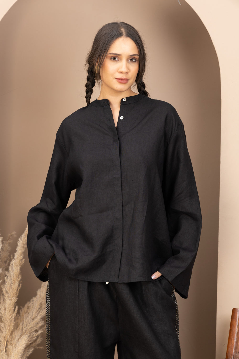 The Poise Shirt - Royal Black