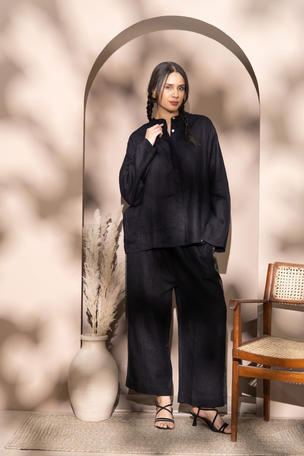 The Poise Shirt - Royal Black