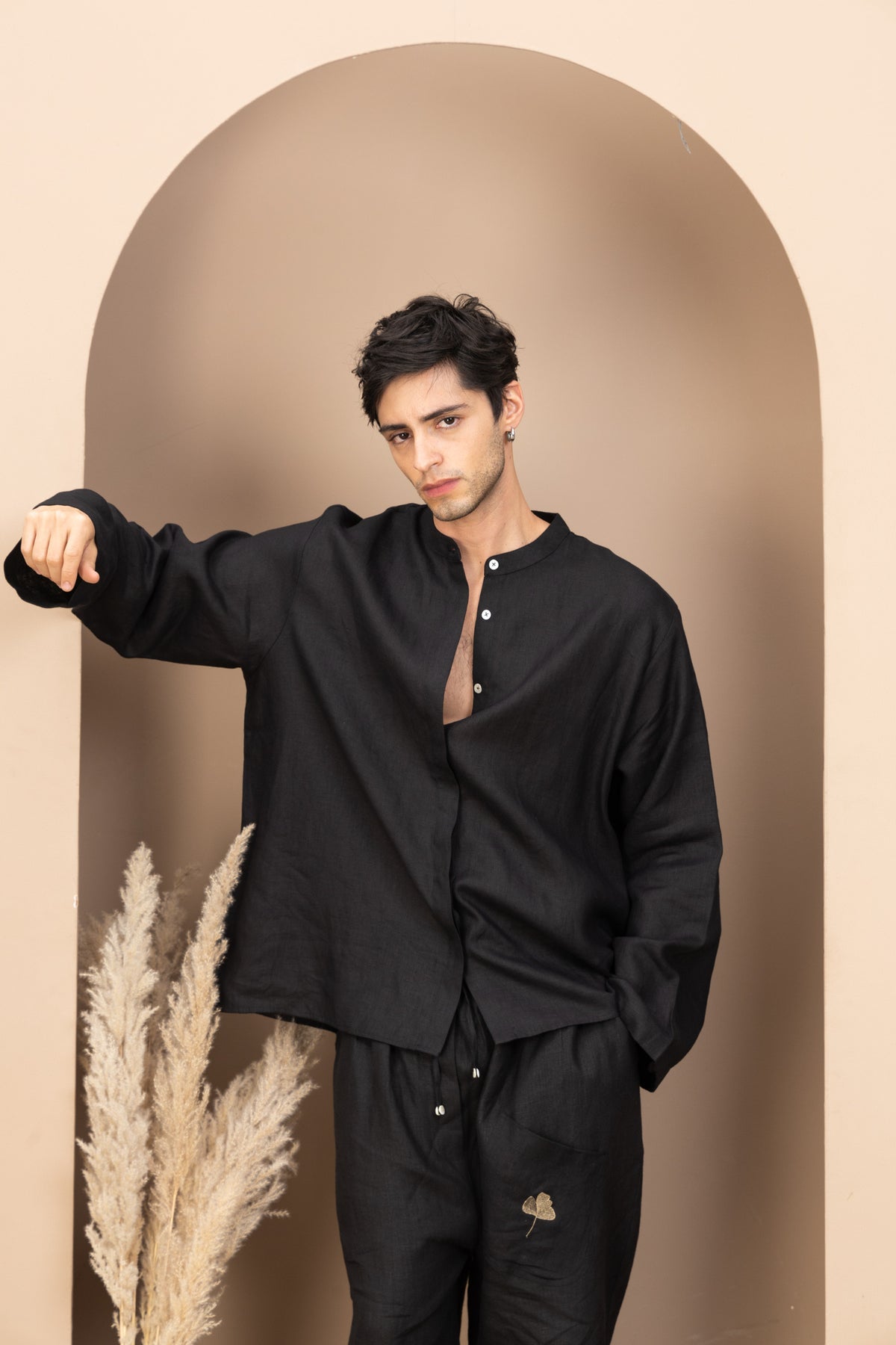 The Poise Shirt - Royal Black